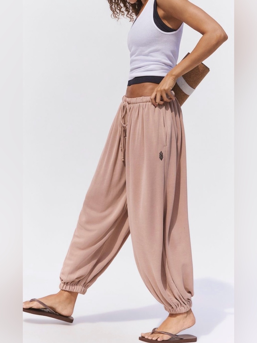 Free People Movement Momemtum Balloon Pants in Sandy
